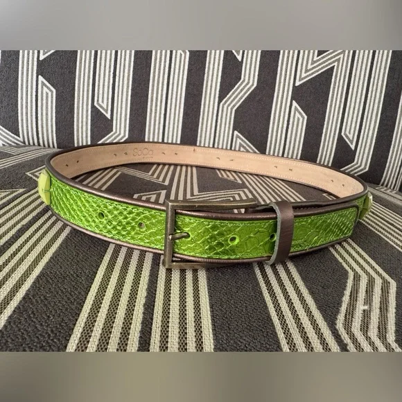 ST. JOHN SOCA Italian Leather Green Metallic Belt Size S/M/L
